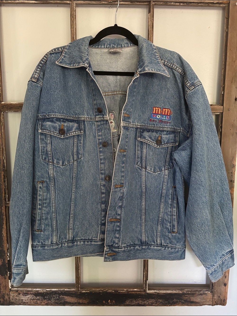 Vintage M&M’s World Las Vegas “Four of a Kind” denim jacket